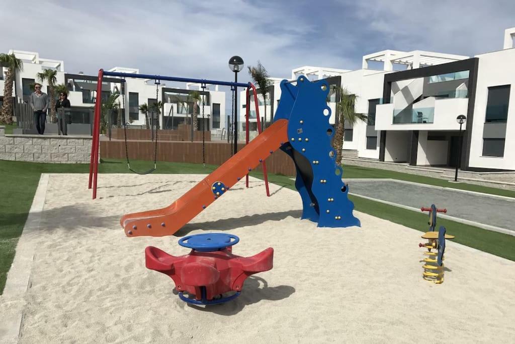 Oasis Beach IX Puntaprima Apartamento Torrevieja Exterior foto